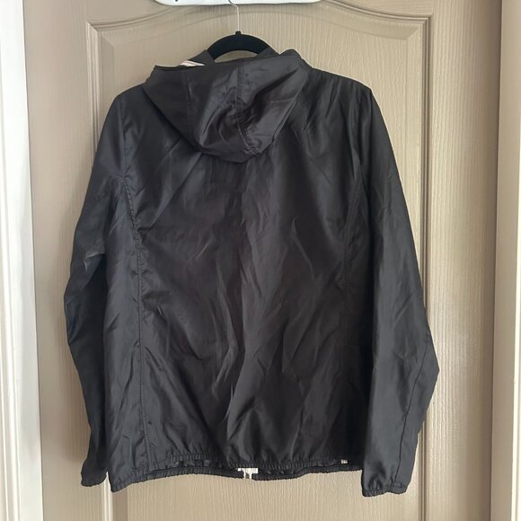 black windbreaker with white zip - Picture 4 of 6